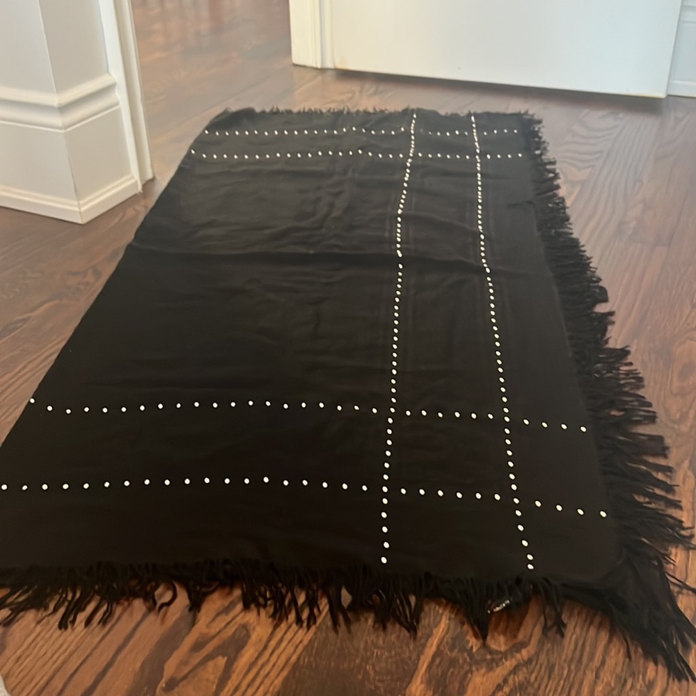 Cucci shawl